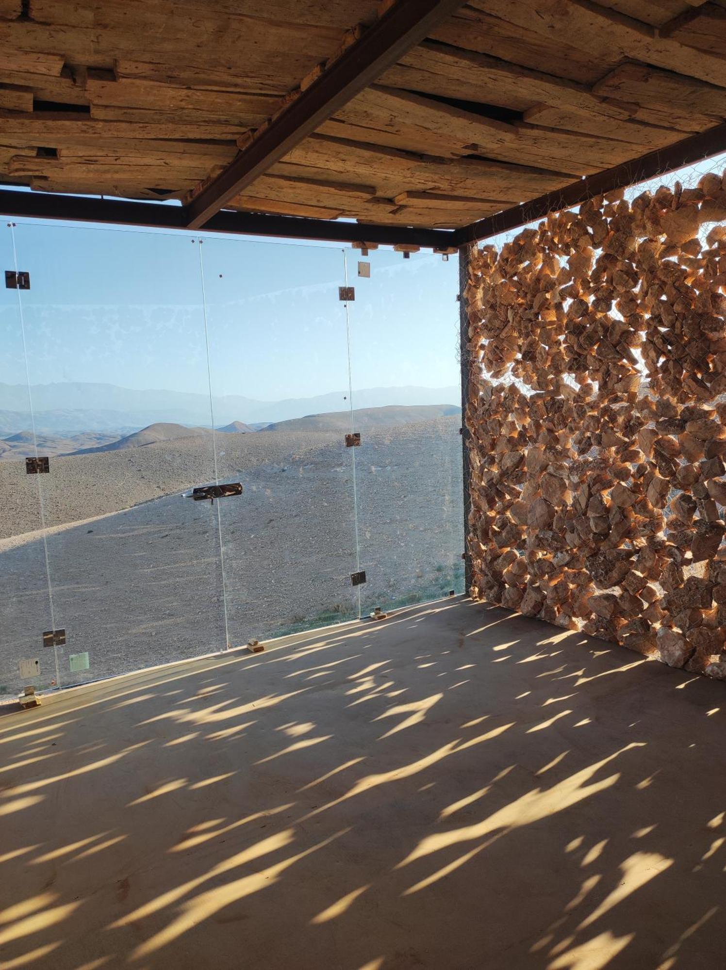 Revolution Stone Cliff Eco Resort Agafay Bagian luar foto